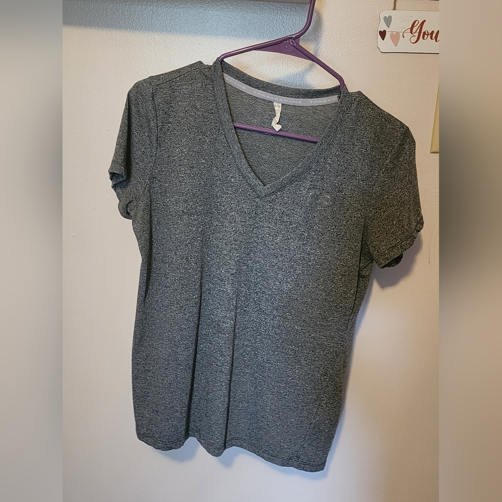 Under Armour Gray V-Neck Women's Top Small